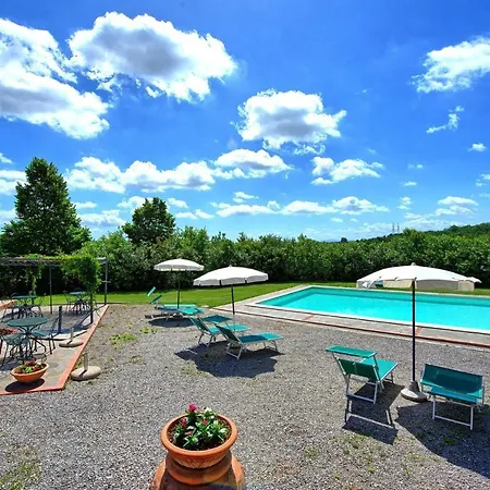 Montecchio Sleeps 3 With Pool Apartment