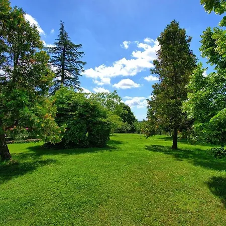 Montecchio Sleeps 3 With Pool *