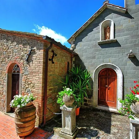 Apartment Montecchio Sleeps 3 With Pool