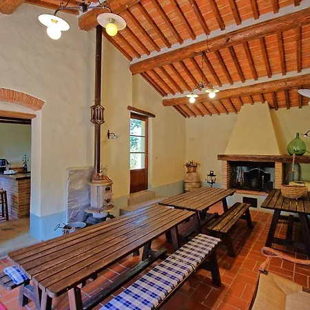 Apartment Montecchio Sleeps 3 With Pool *
